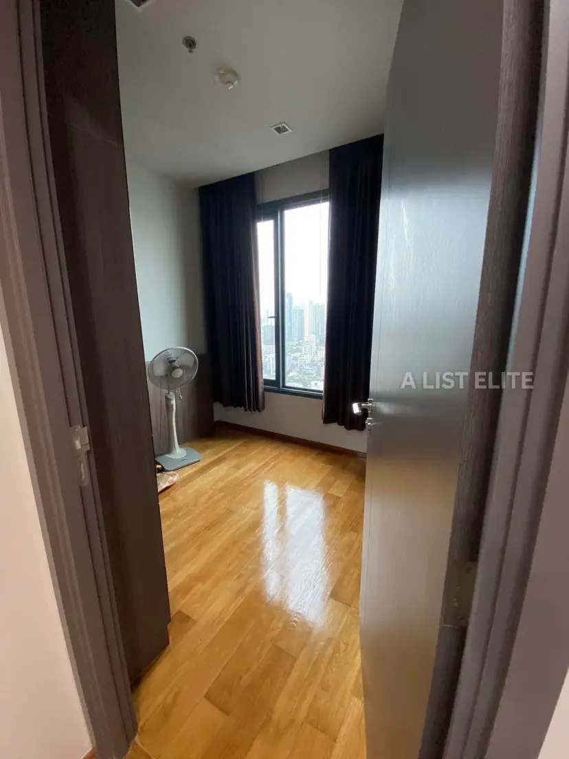 gallery-image