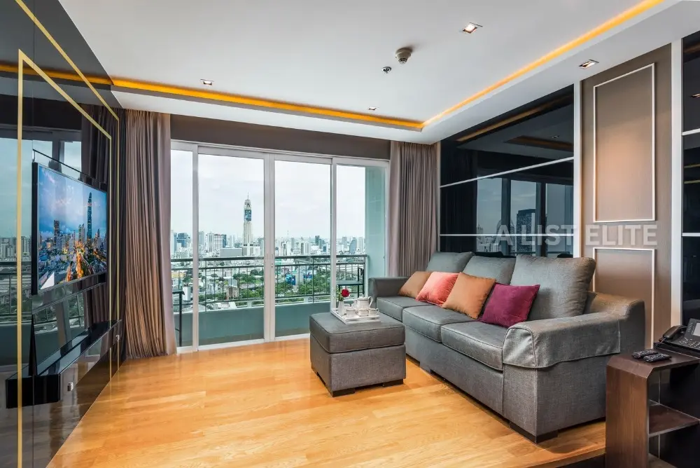 Circle Condominium