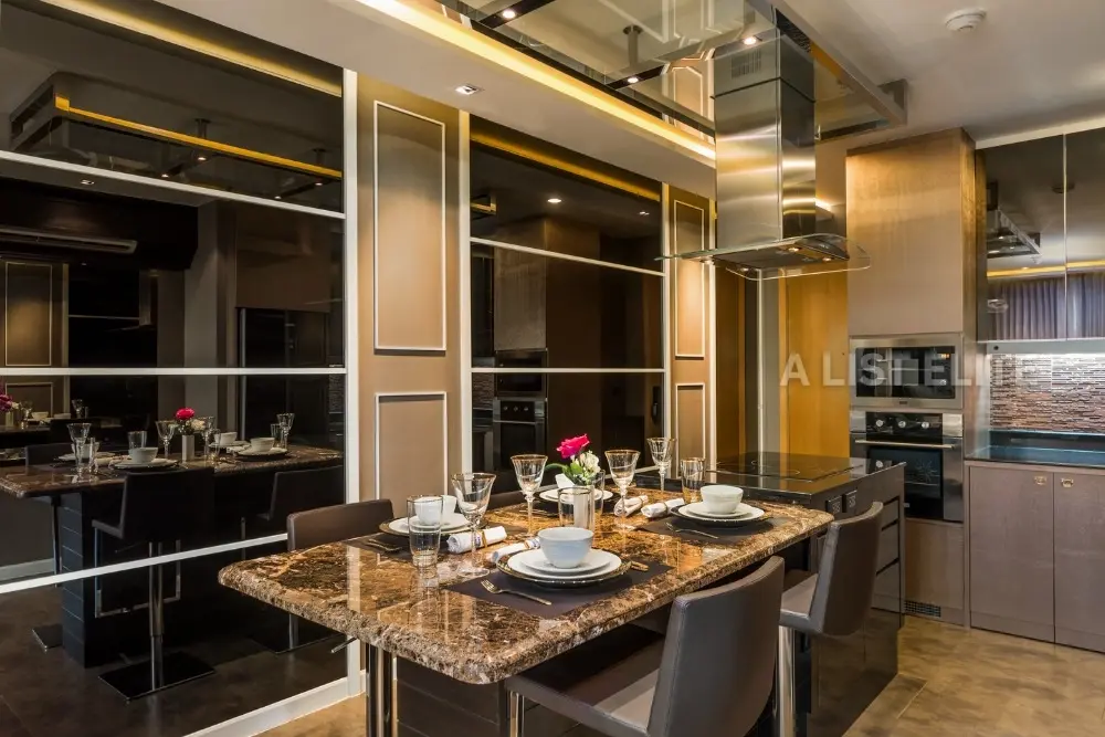 Circle Condominium