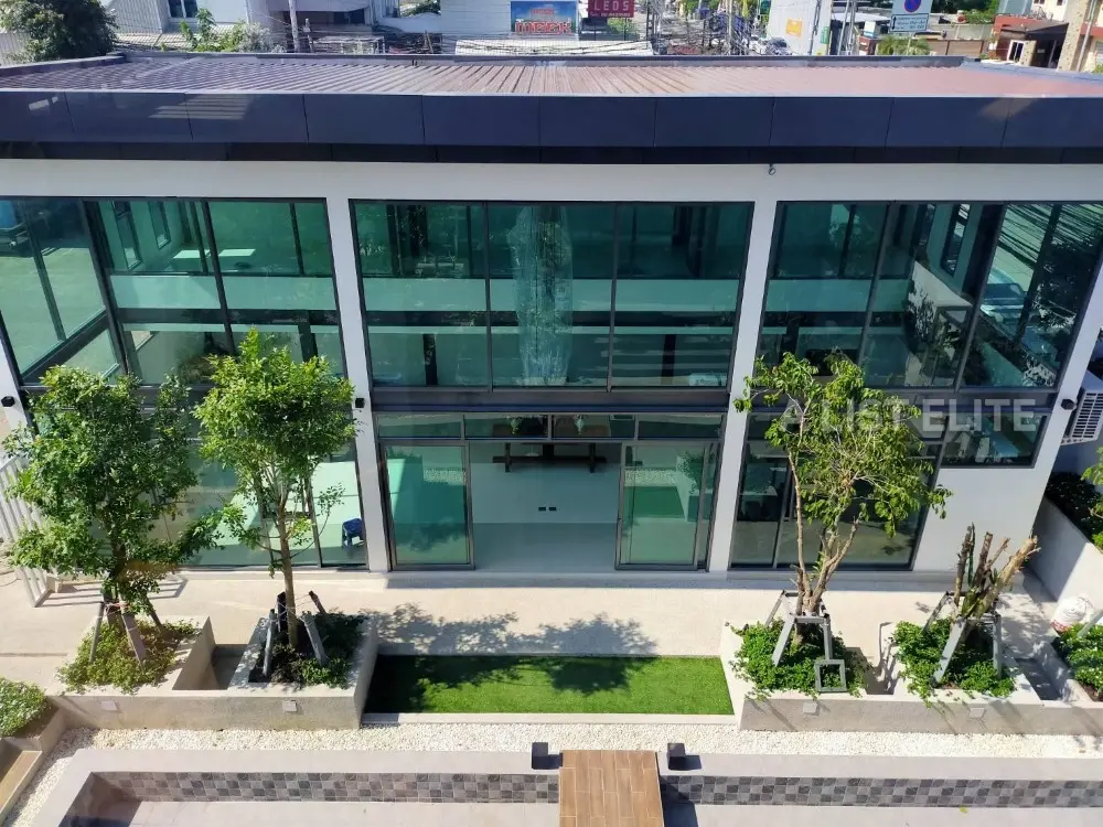 Bureau à Lat Phrao