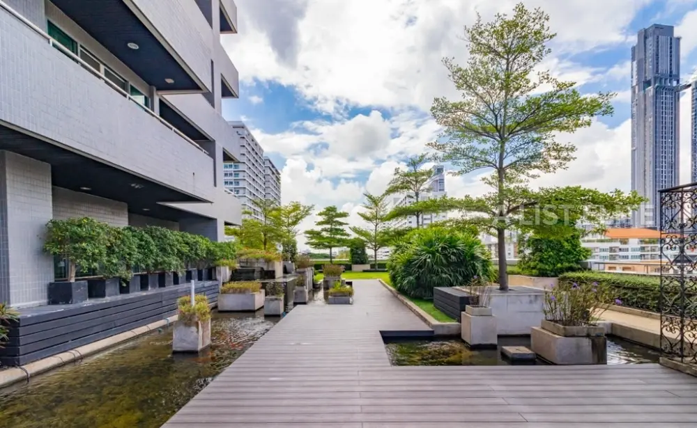Tour Park Thonglor
