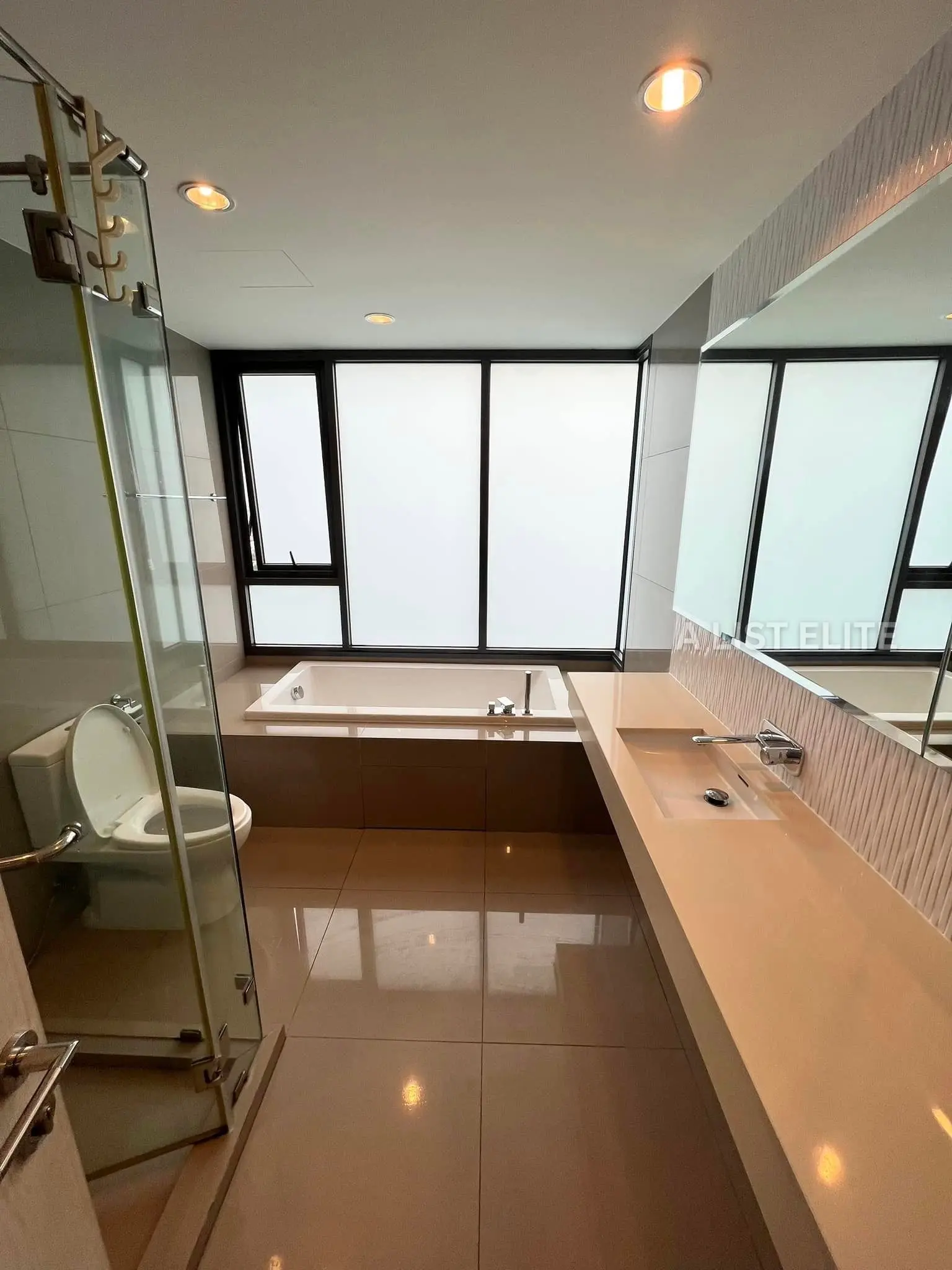 Rhythm Sukhumvit 42