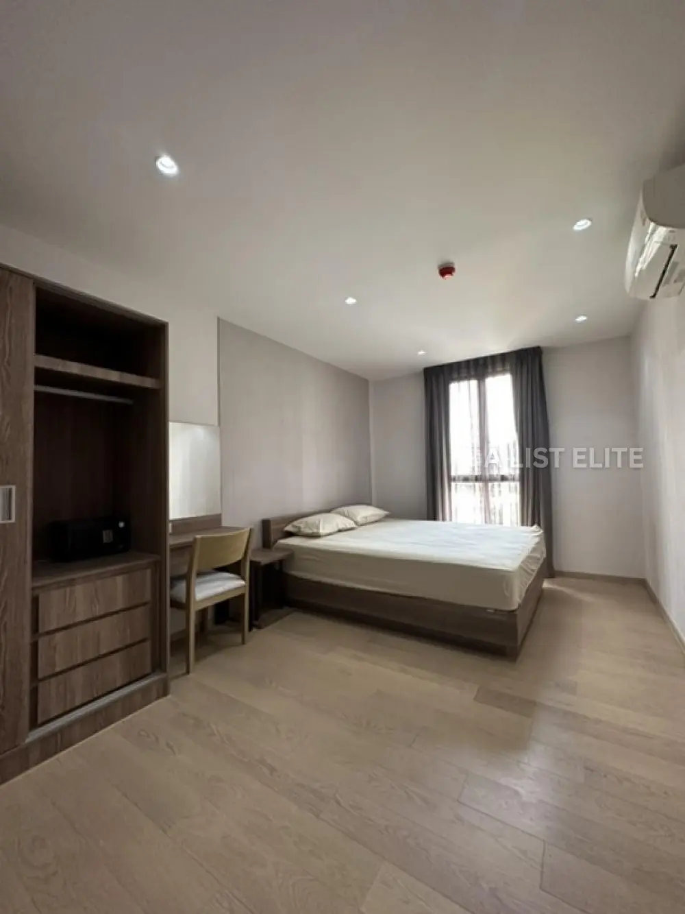 Runesu Thonglor 5