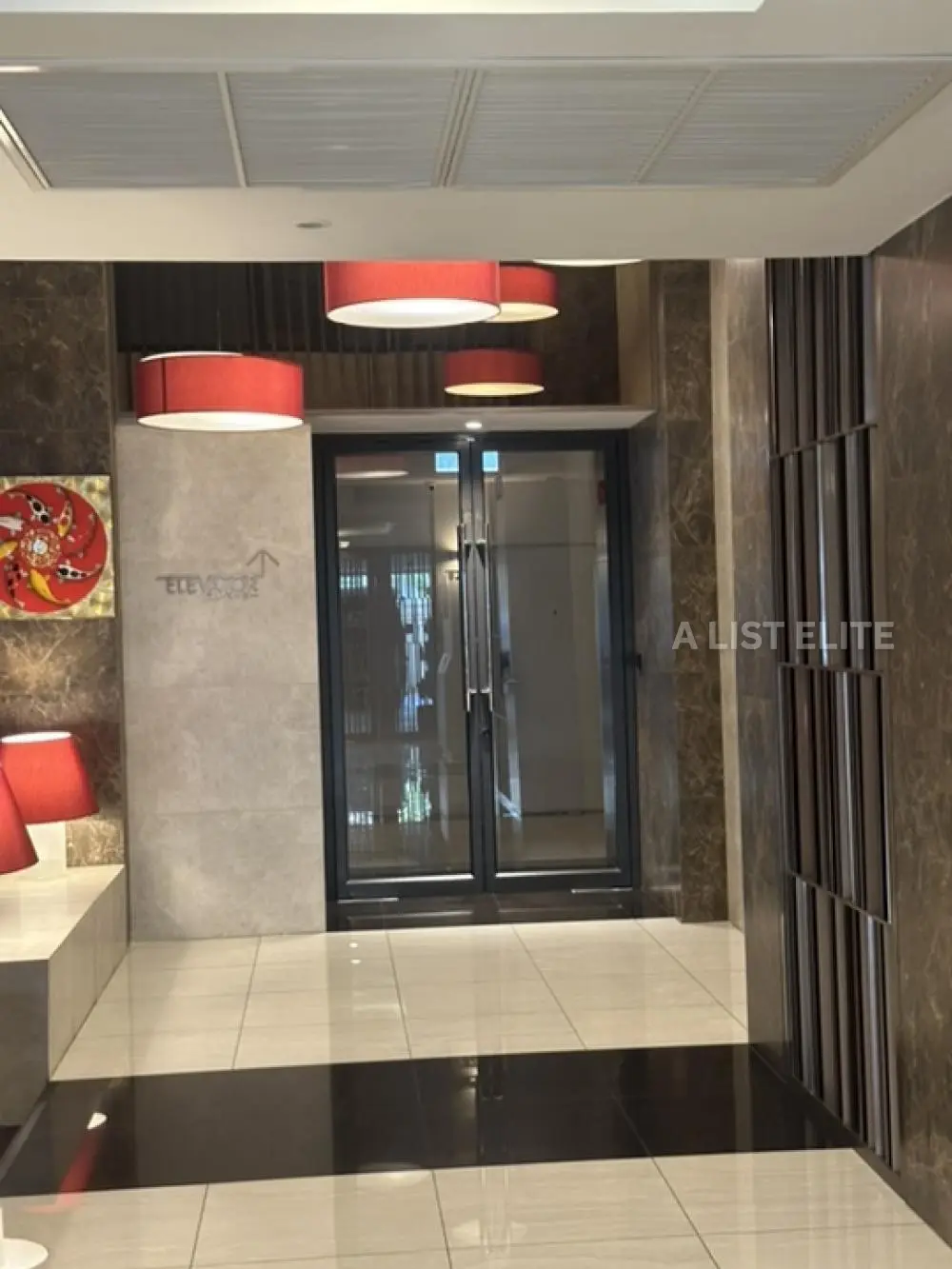Runesu Thonglor 5
