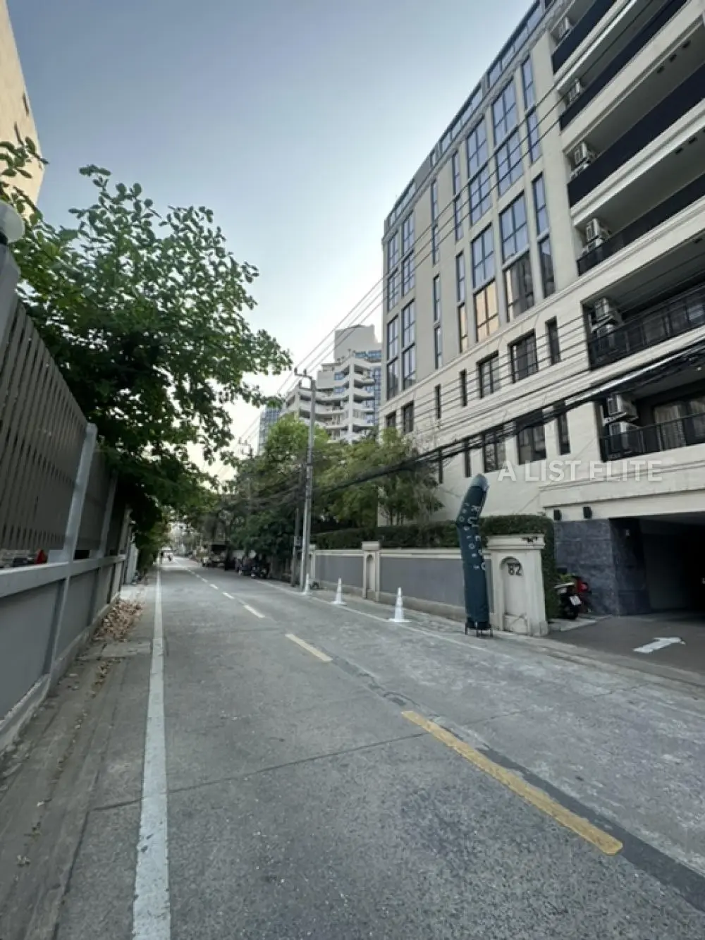 Runesu Thonglor 5