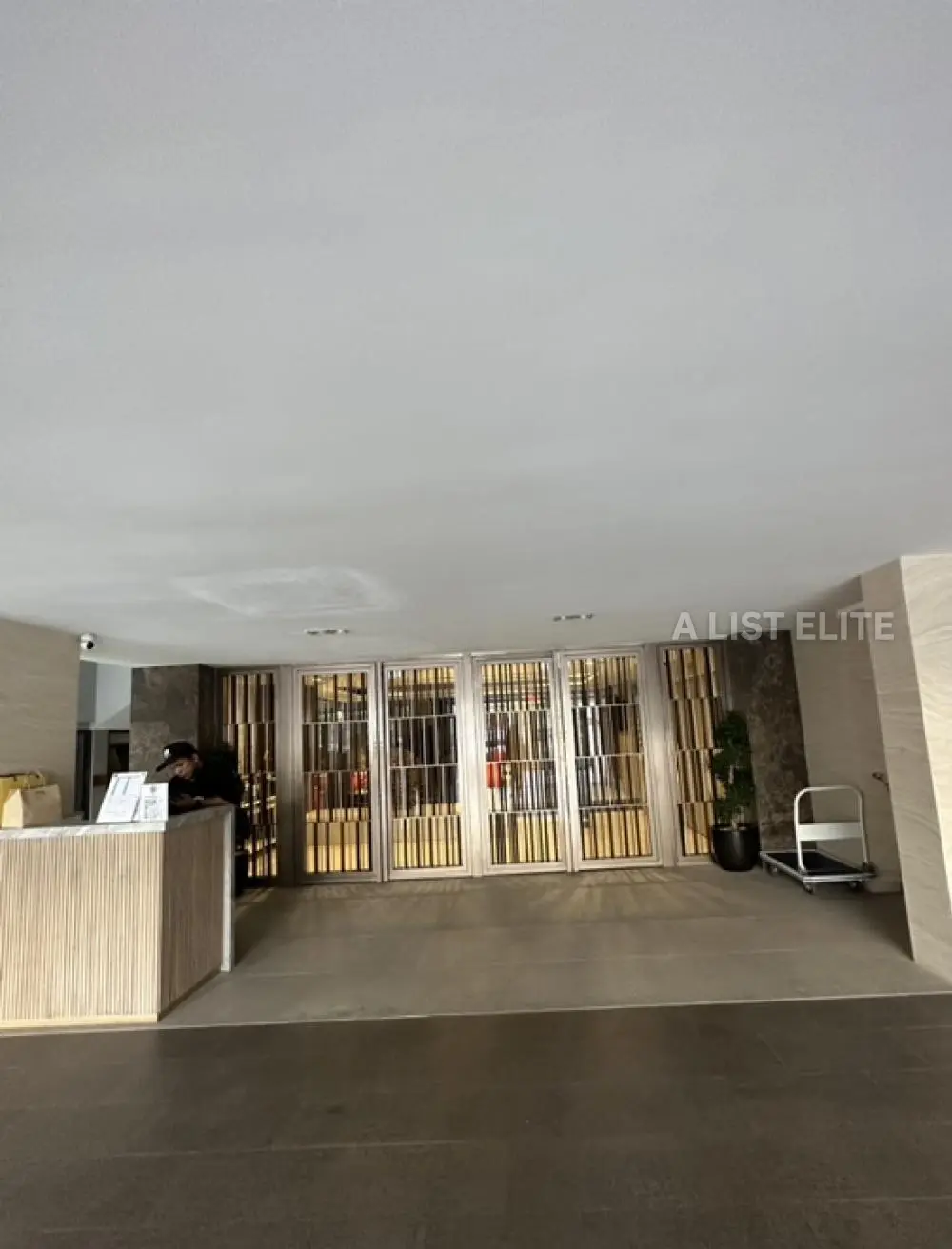 Runesu Thonglor 5