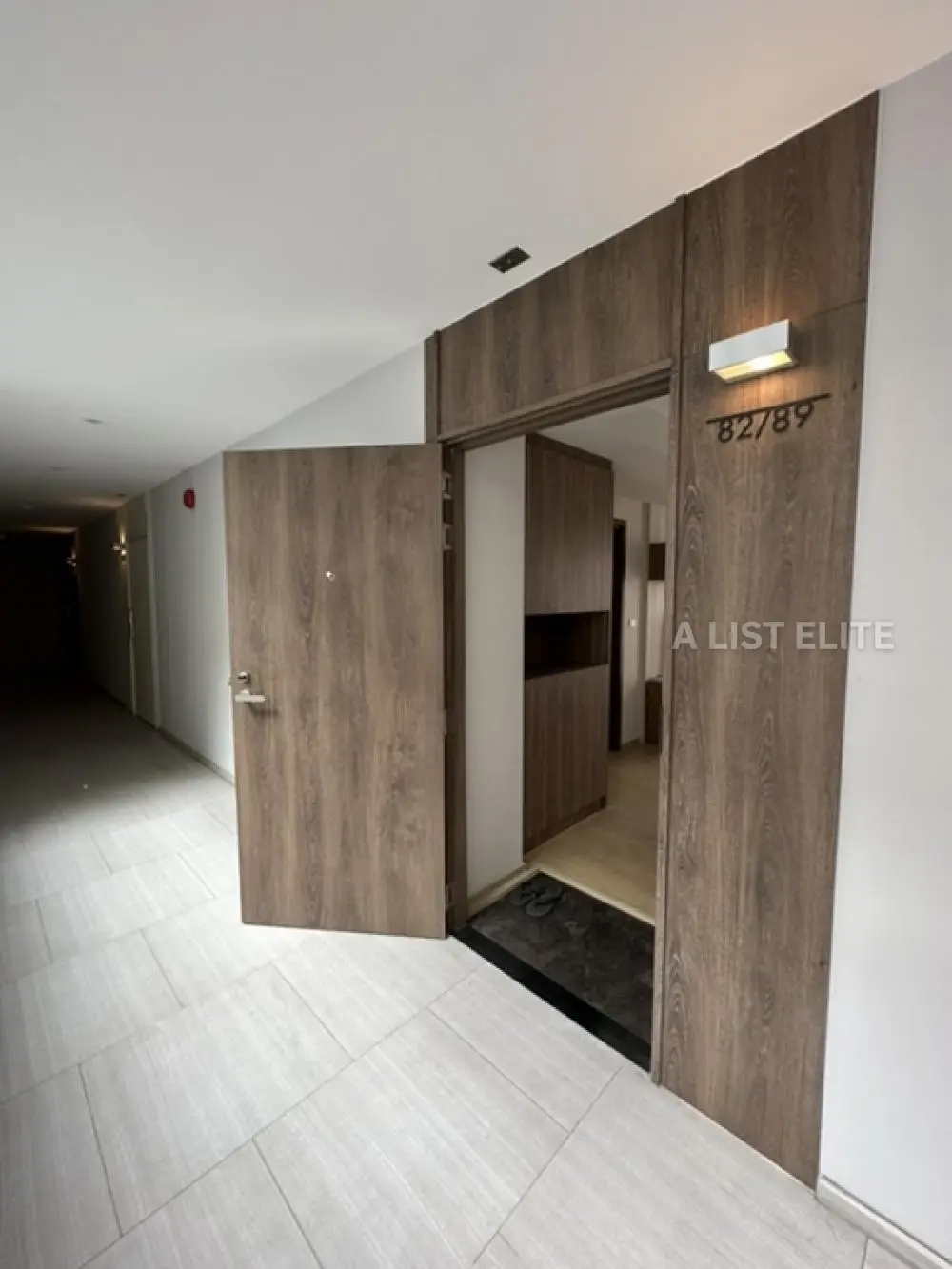 Runesu Thonglor 5