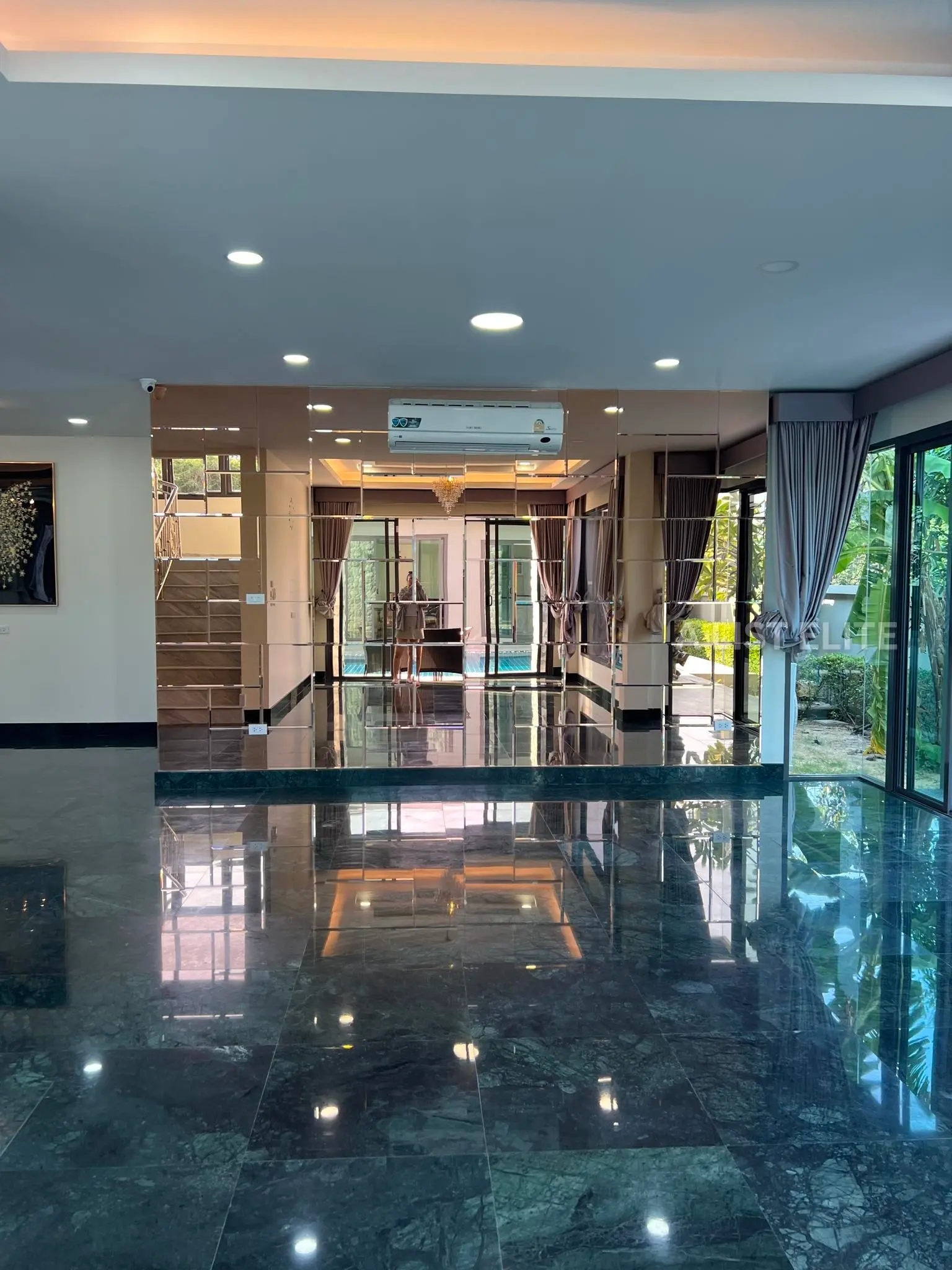 MAISON PROCHE DE CENTRAL PINKLAO
