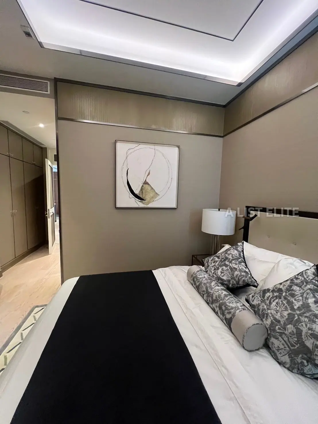THE RESIDENCES AT MANDARIN ORIENTAL