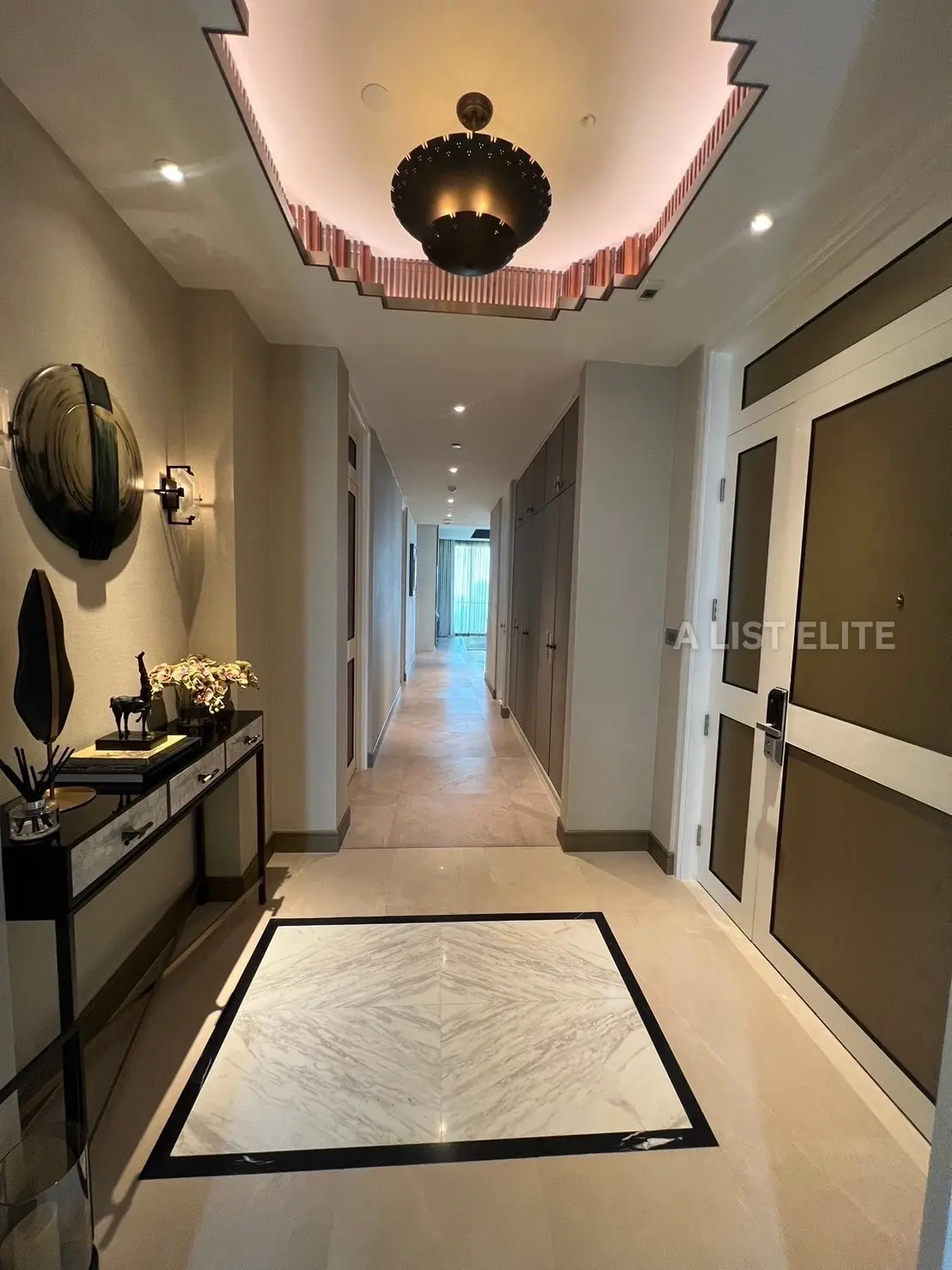THE RESIDENCES AT MANDARIN ORIENTAL