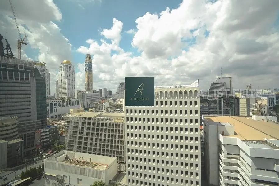 Supalai Place