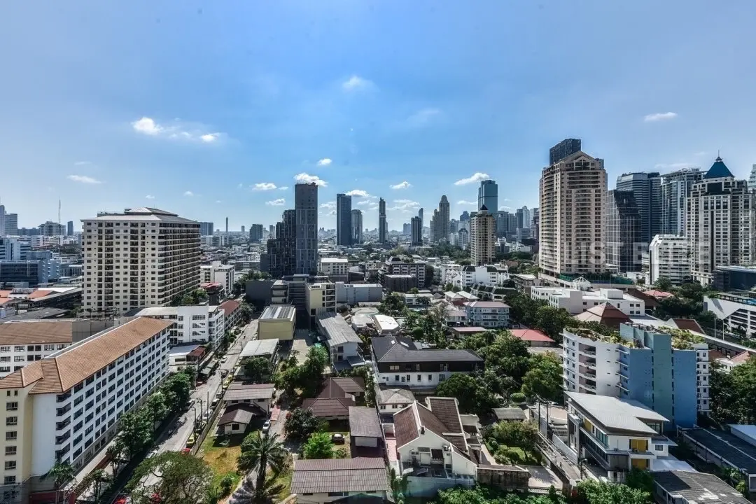 THE SUKHOTHAI RESIDENCES