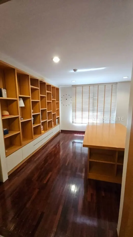 Condominium Ban Chan