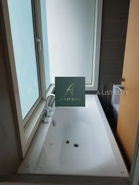 The Crest Sukhumvit 34