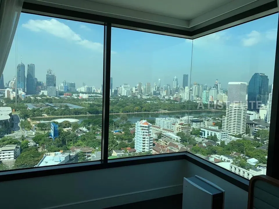 ออกัสตัน สุขุมวิท 22