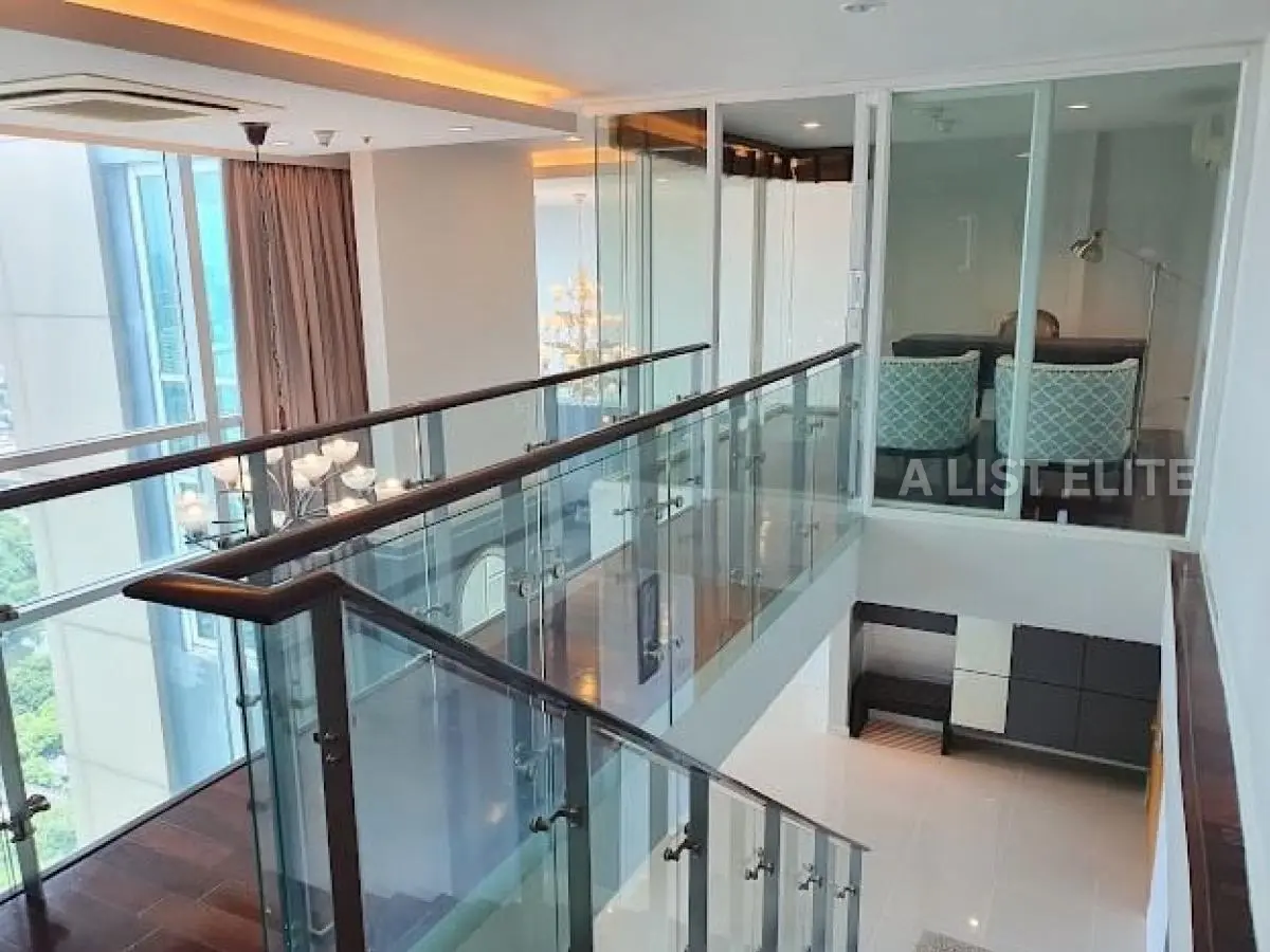 PENTHOUSE CIRCLE