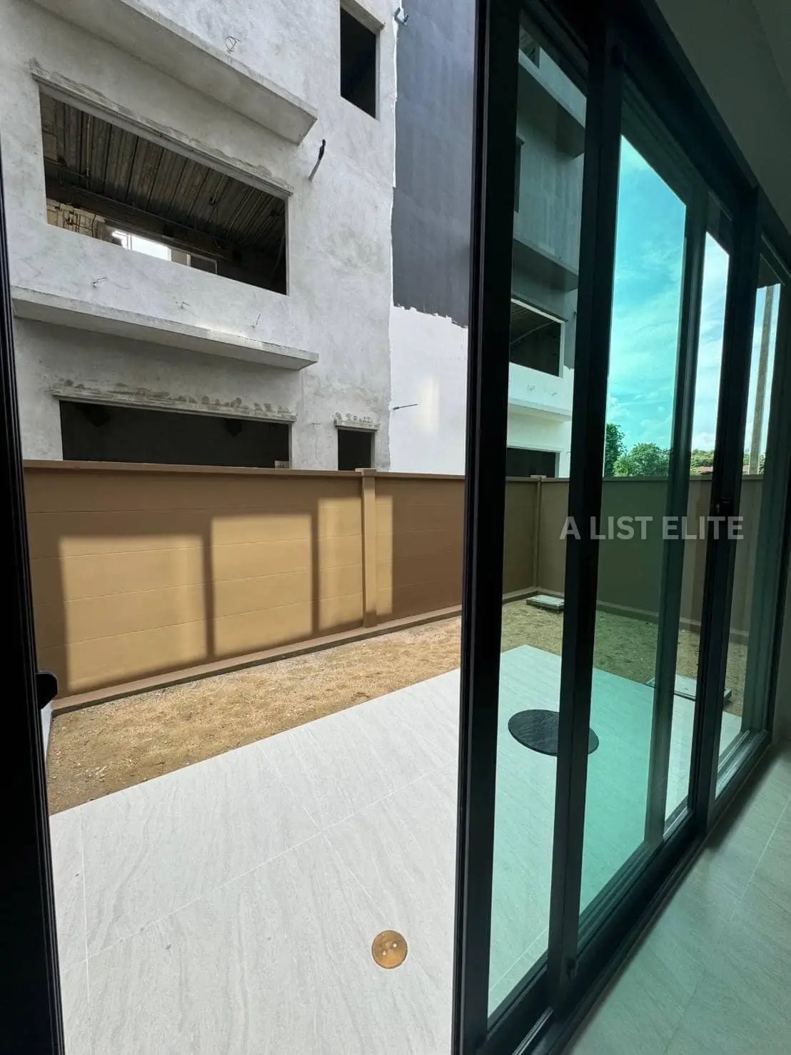 Baan Klang Muang CLASSE Sukhumvit 77