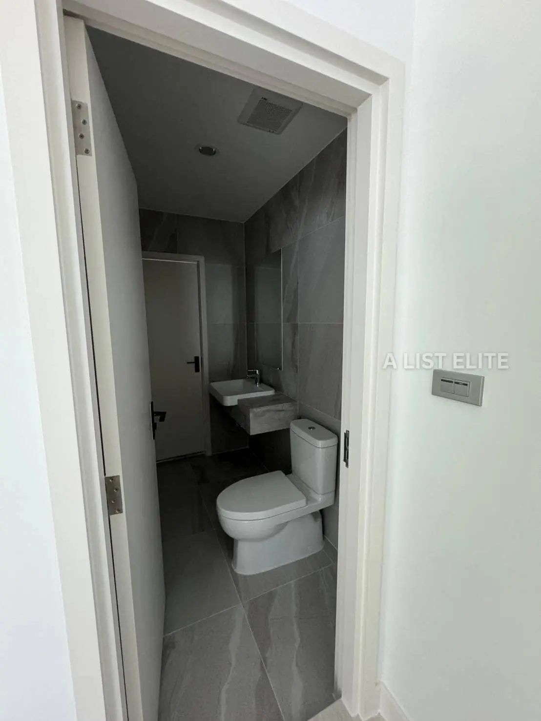 Baan Klang Muang CLASSE Sukhumvit 77