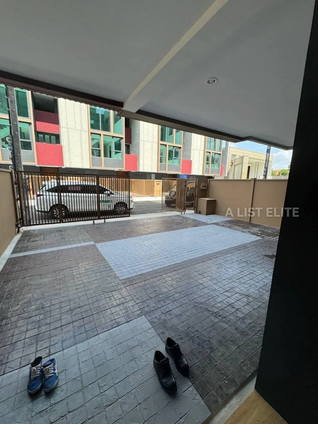 Baan Klang Muang CLASSE Sukhumvit 77