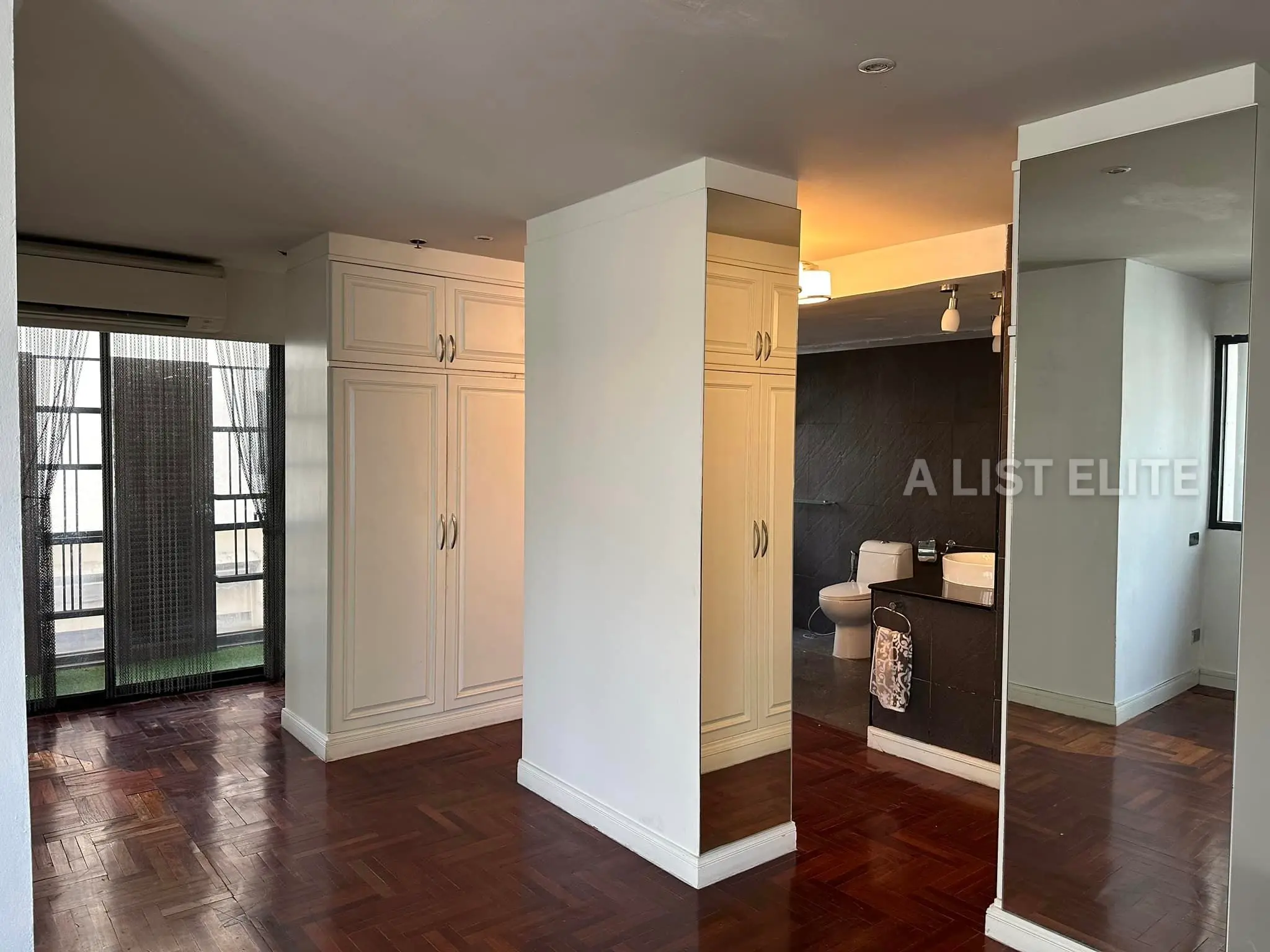Baan Sathorn 
