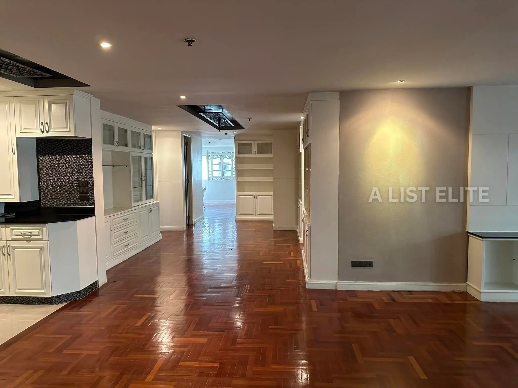 Baan Sathorn 