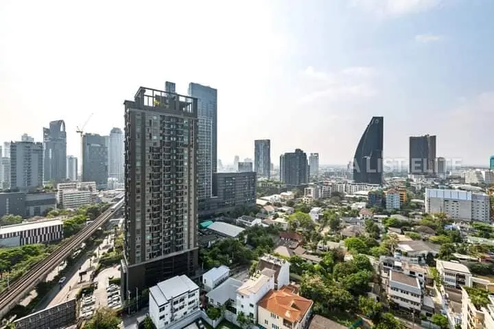 BEATNIQ Sukhumvit 32