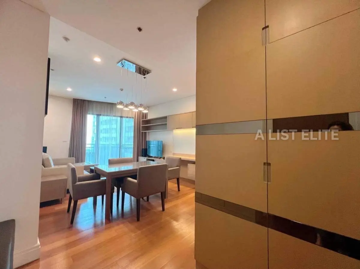 Bright Sukhumvit 24