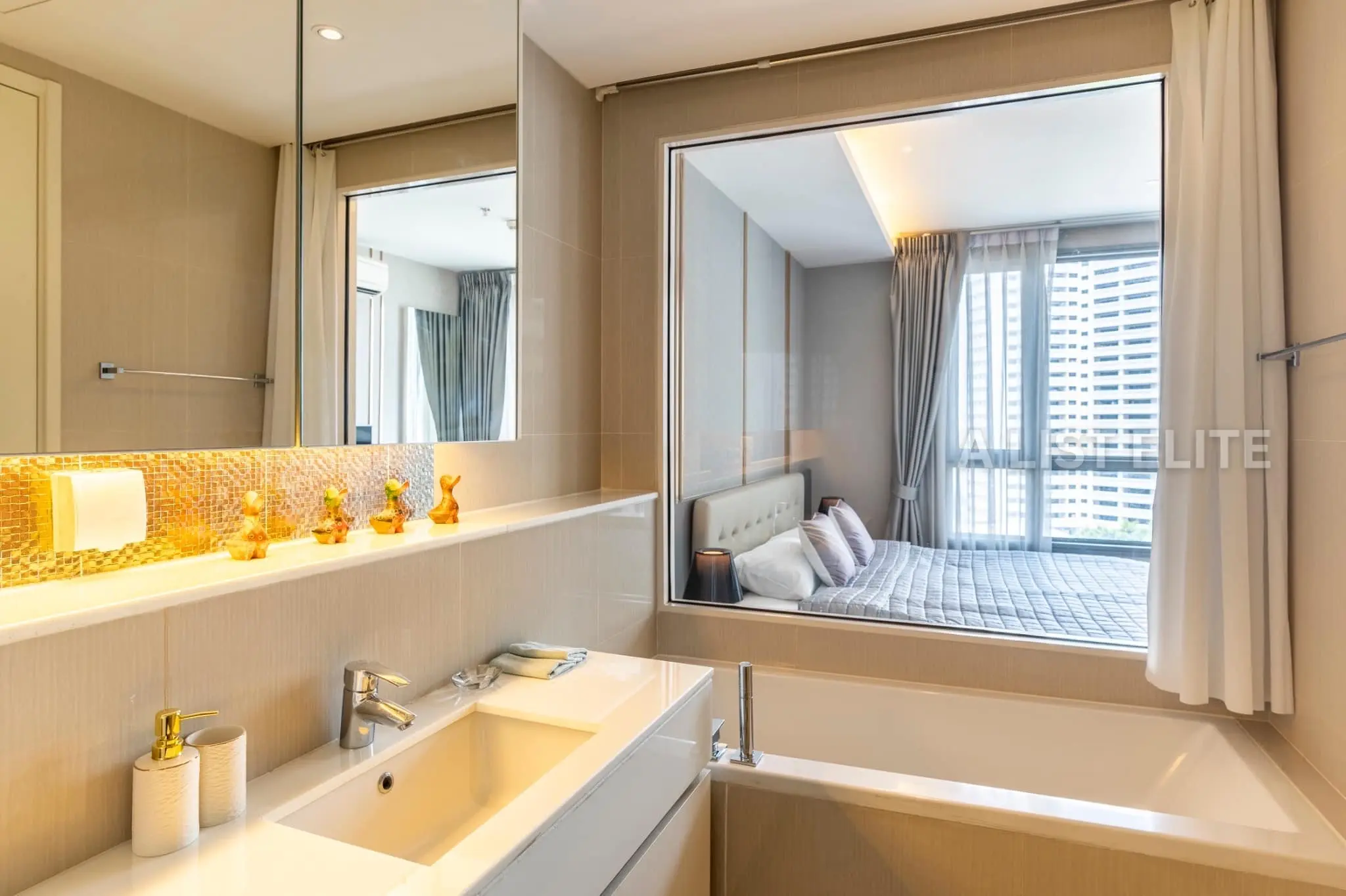 H Sukhumvit 43
