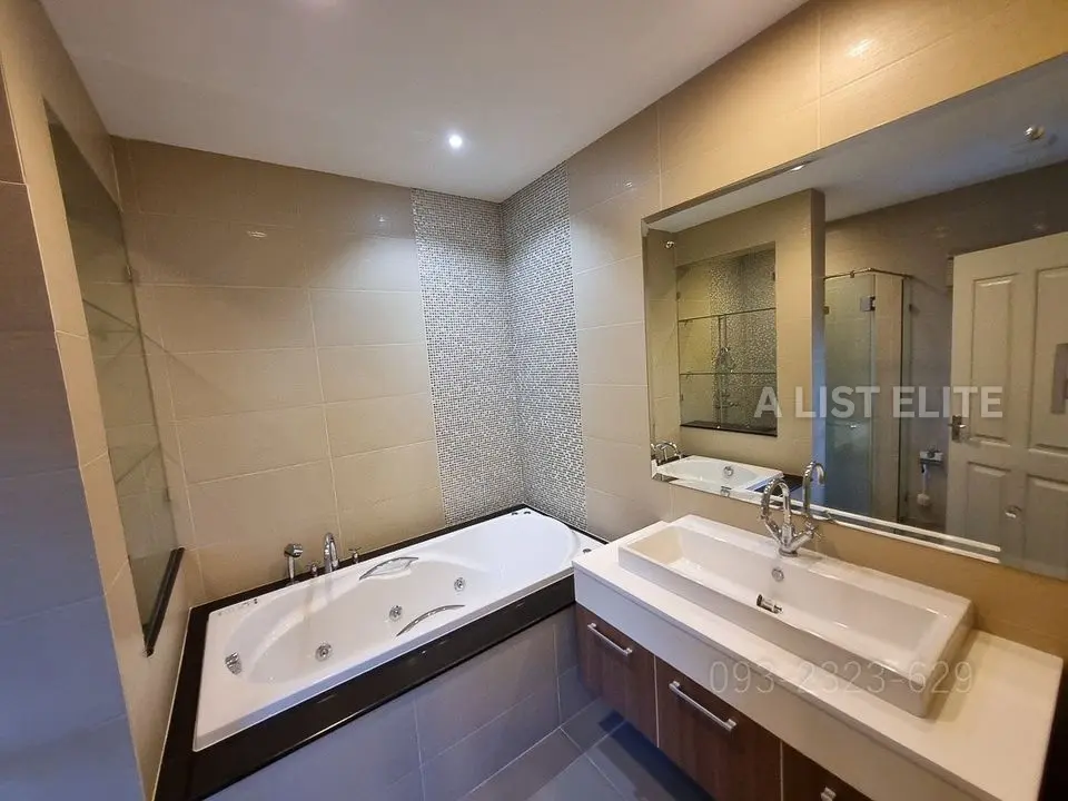 Grand Bangkok Boulevard Sathorn