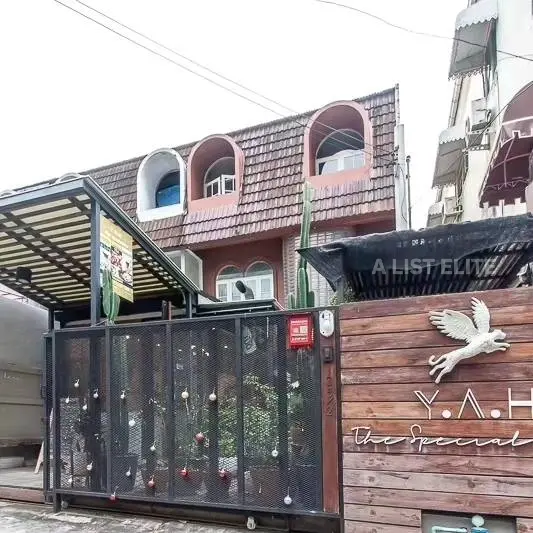 Home Office Sathorn soi 7 yak 1