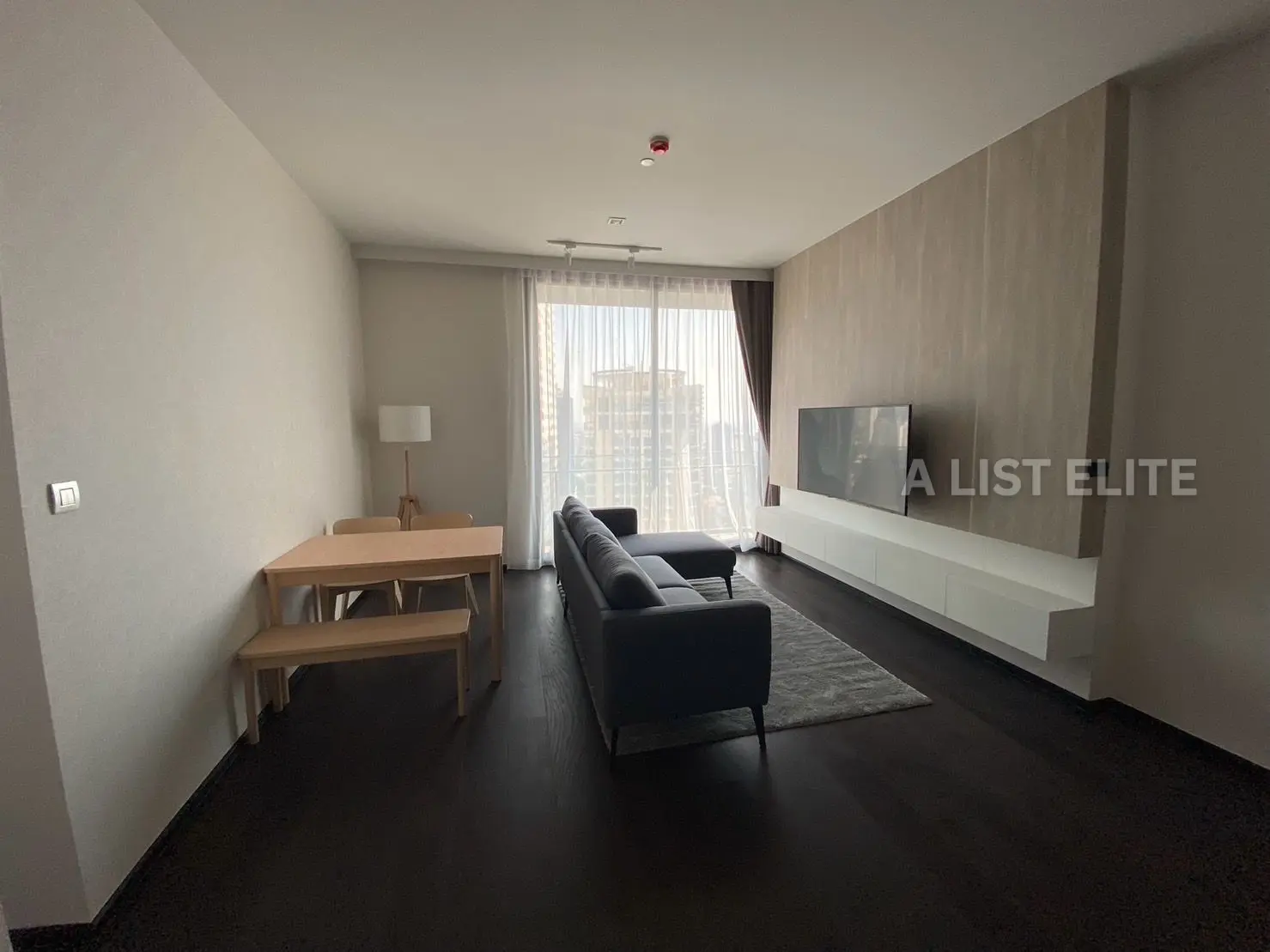 LAVIQ Sukhumvit 57