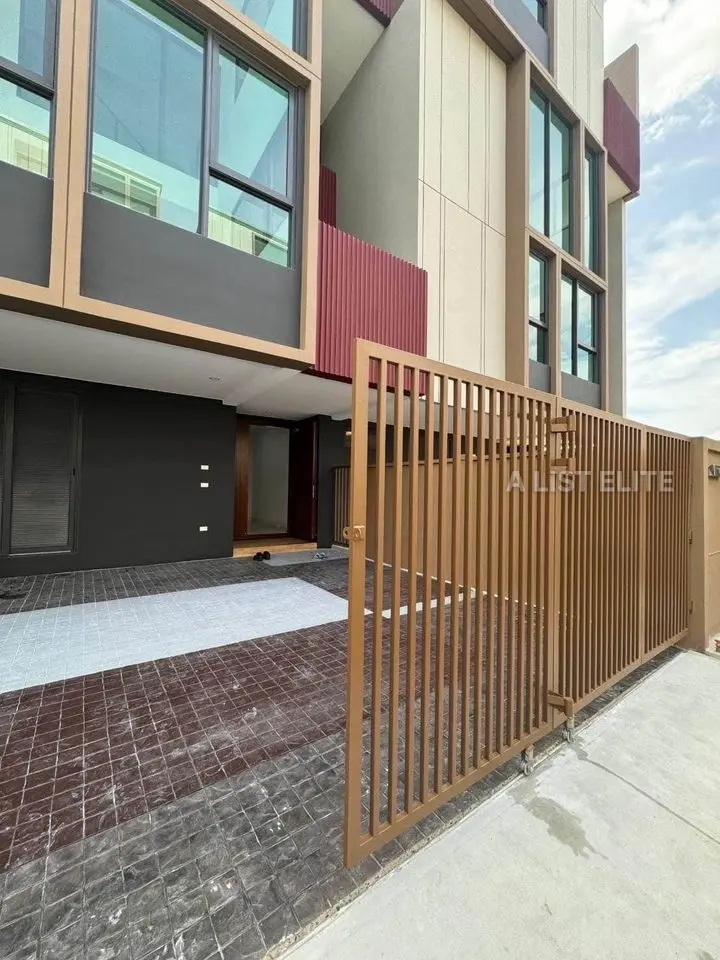 Baan Klang Muang CLASSE Sukhumvit 77
