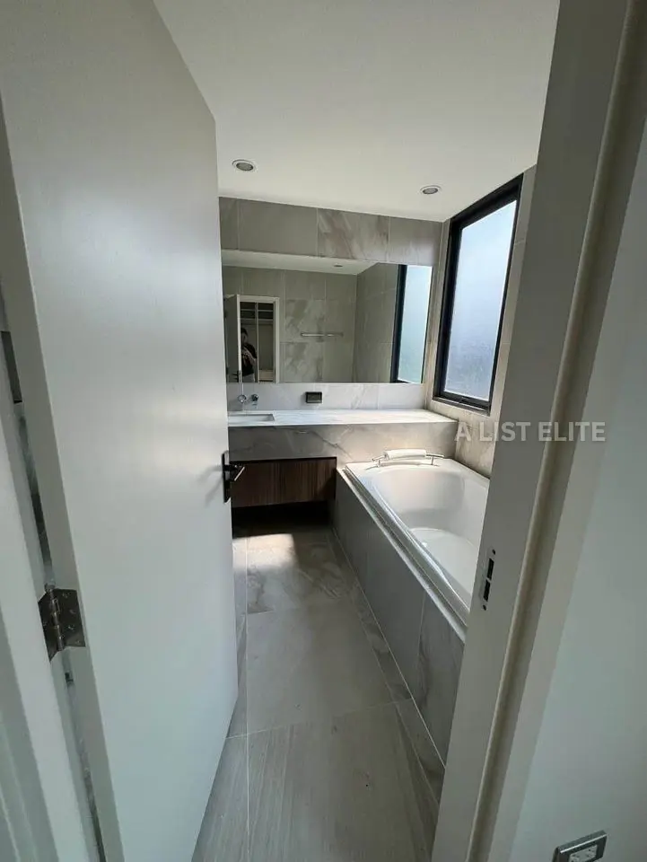 Baan Klang Muang CLASSE Sukhumvit 77