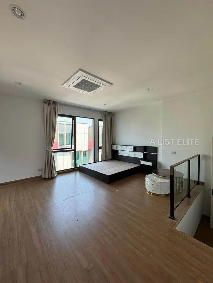Baan Klang Muang CLASSE Sukhumvit 77