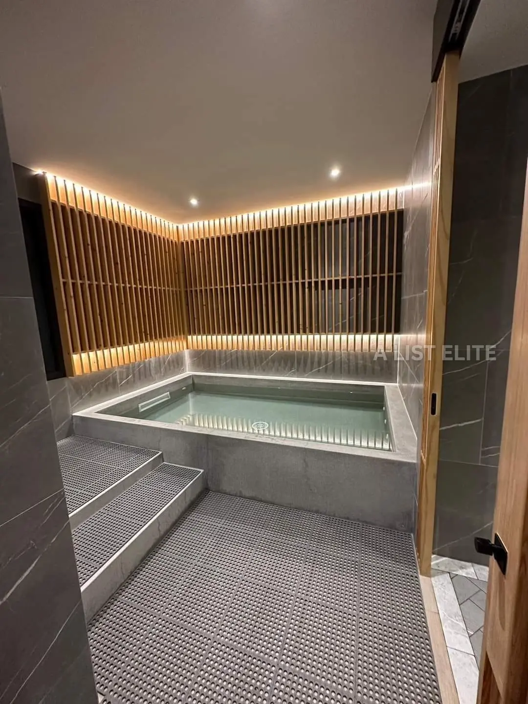 The Reserve Sukhumvit 61