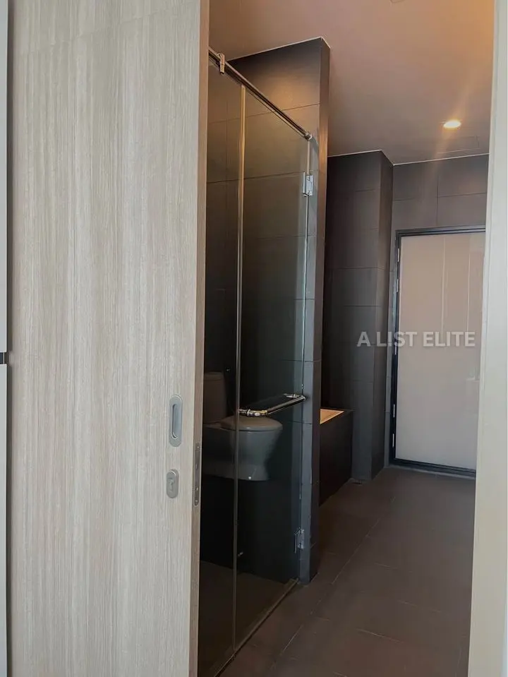 Noble Ploenchit 