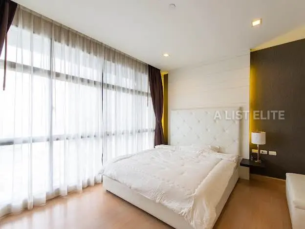 Urbano Absolute Sathon - Taksin