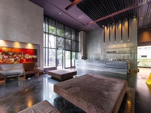 Urbano Absolute Sathon - Taksin