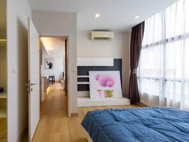 Urbano Absolute Sathon - Taksin