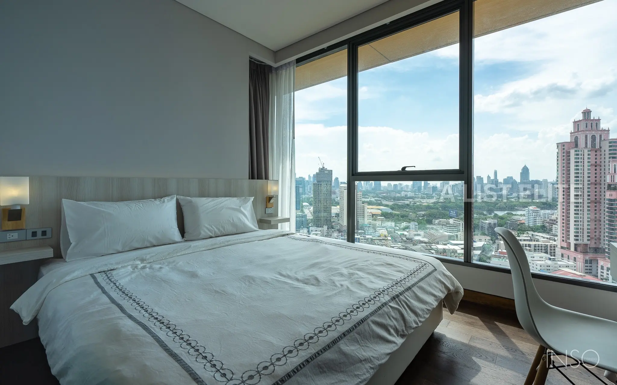 Le Lumpini 24