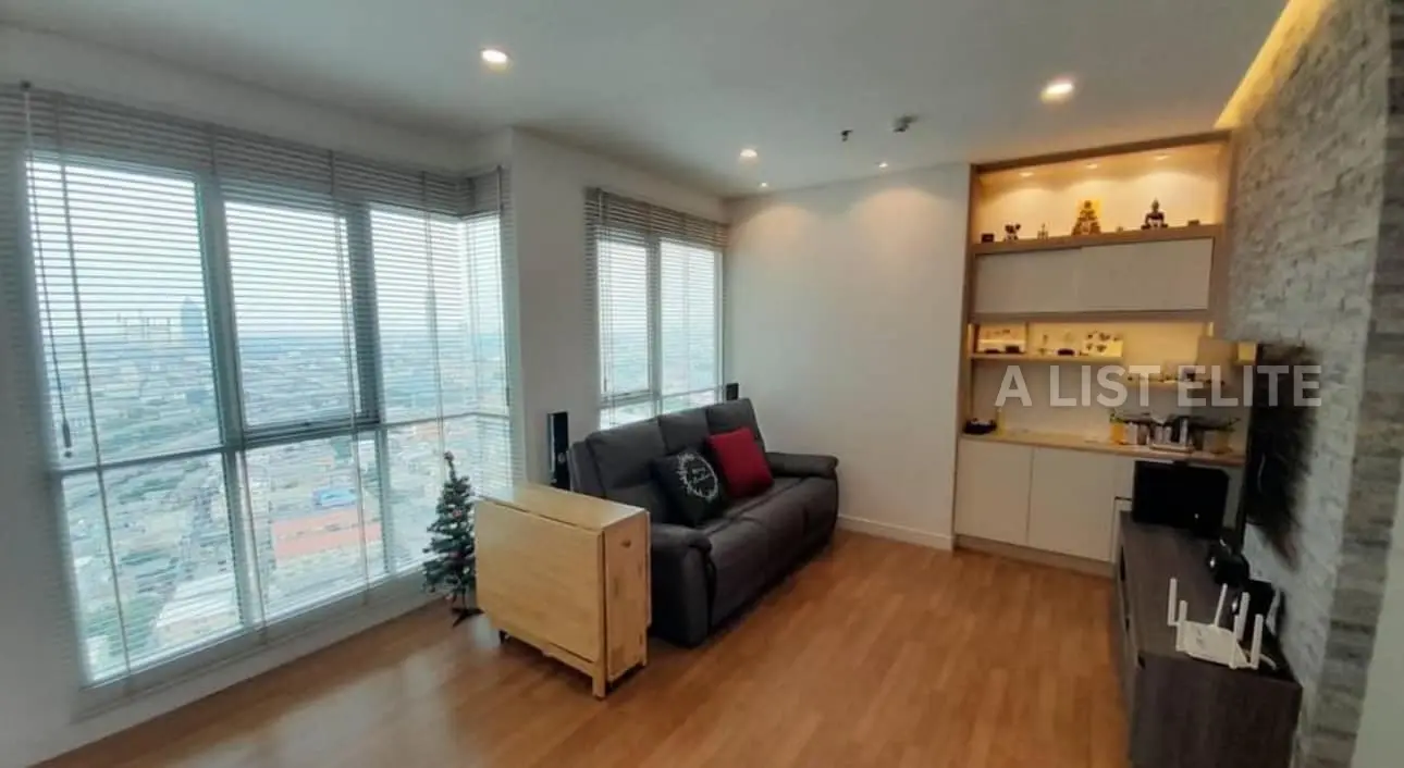 Lumpini Place