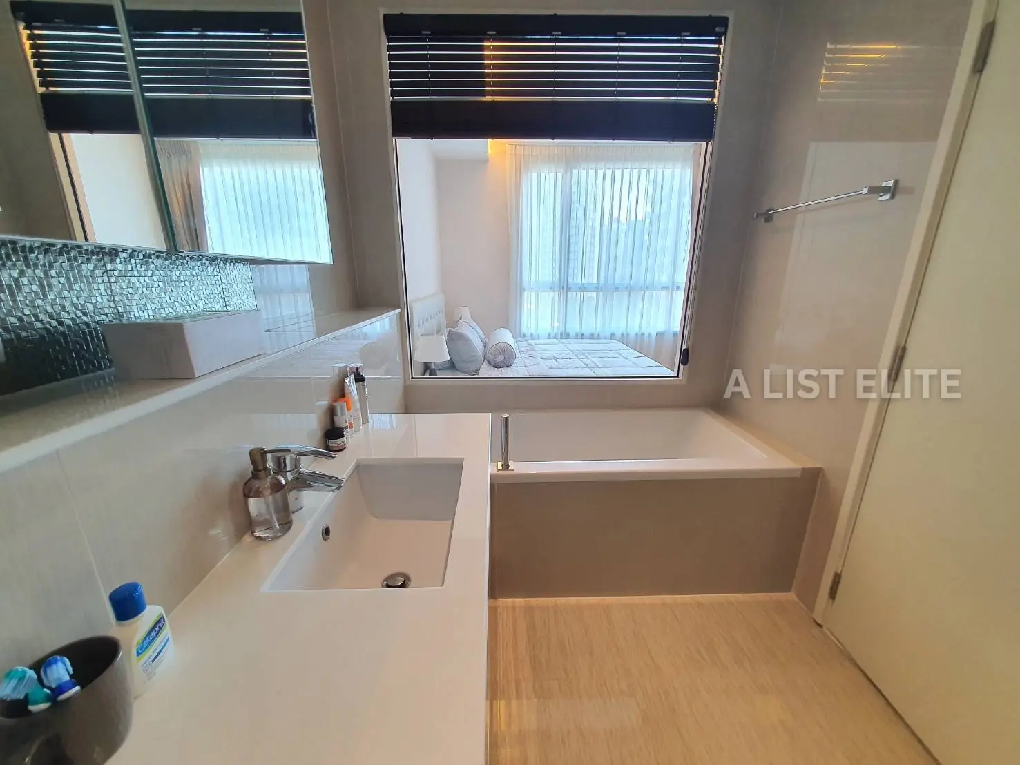 H Sukhumvit 43