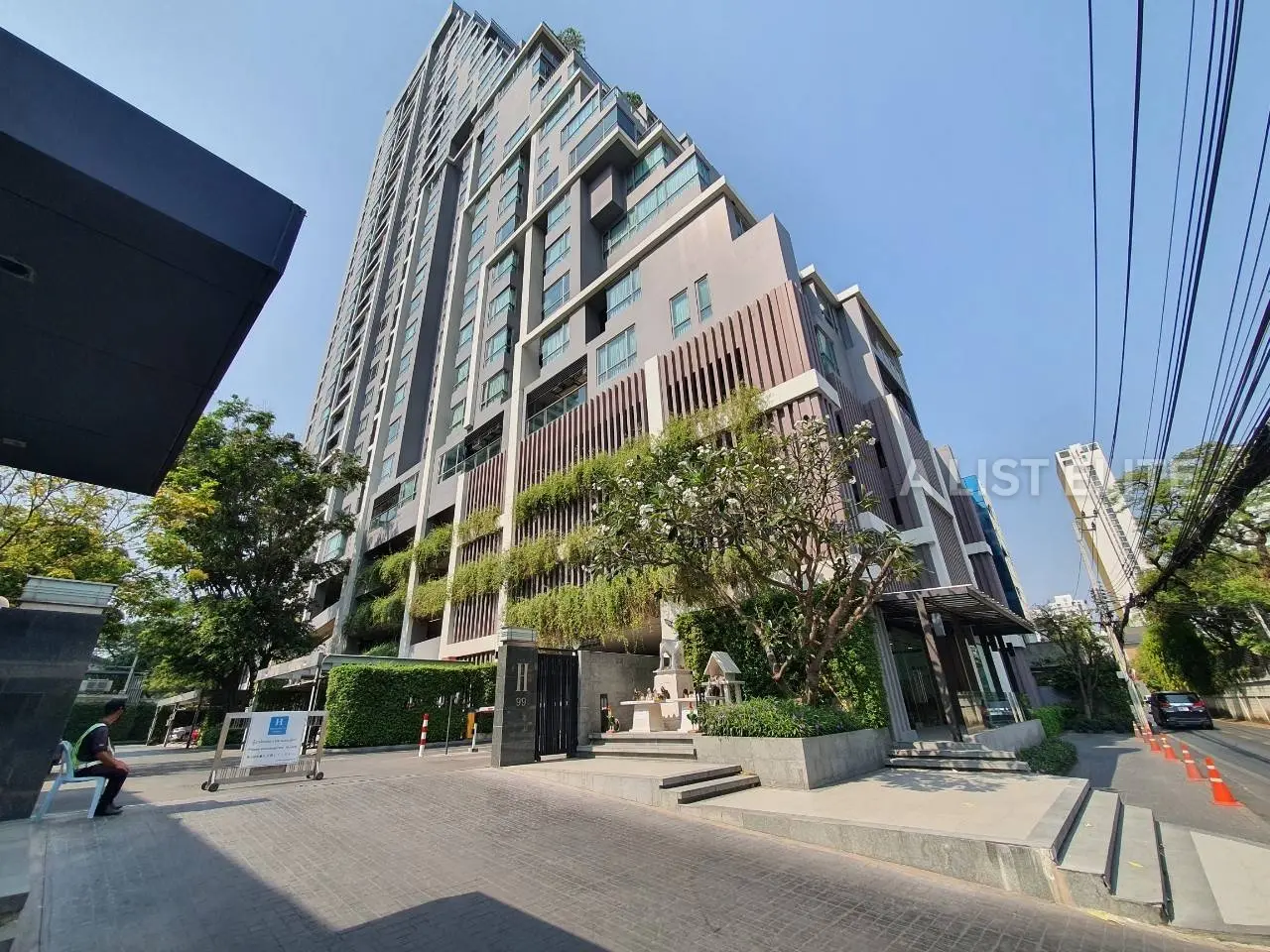 H Sukhumvit 43
