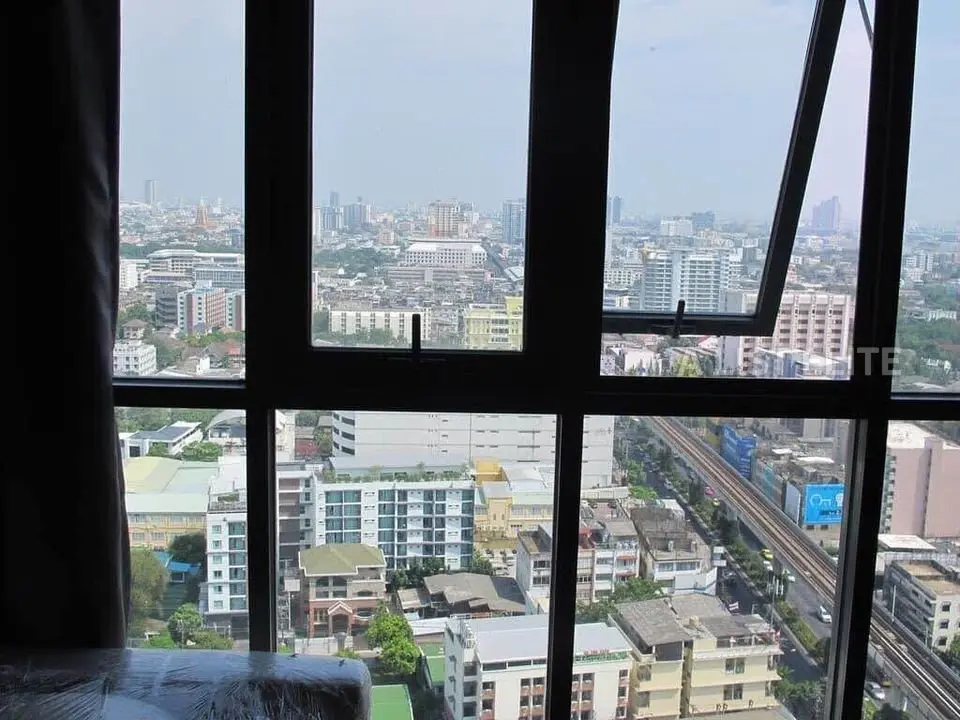 Ideo Mobi Sukhumvit