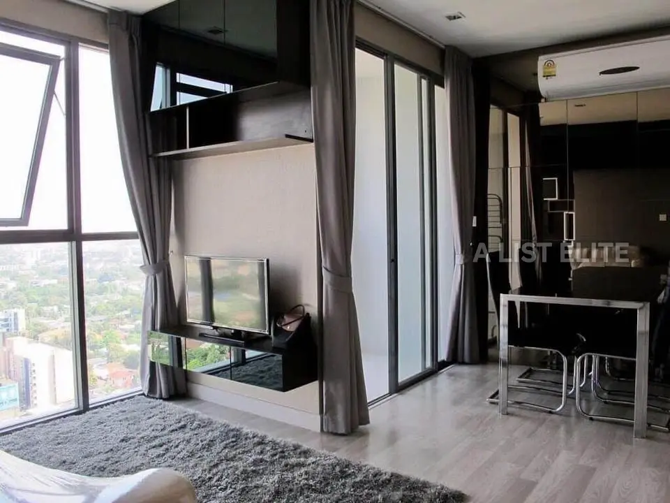Ideo Mobi Sukhumvit