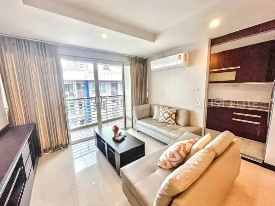 Condominium Avenue 61