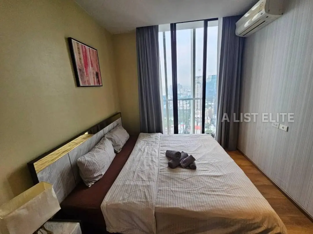 Park Origin Phrom Phong
