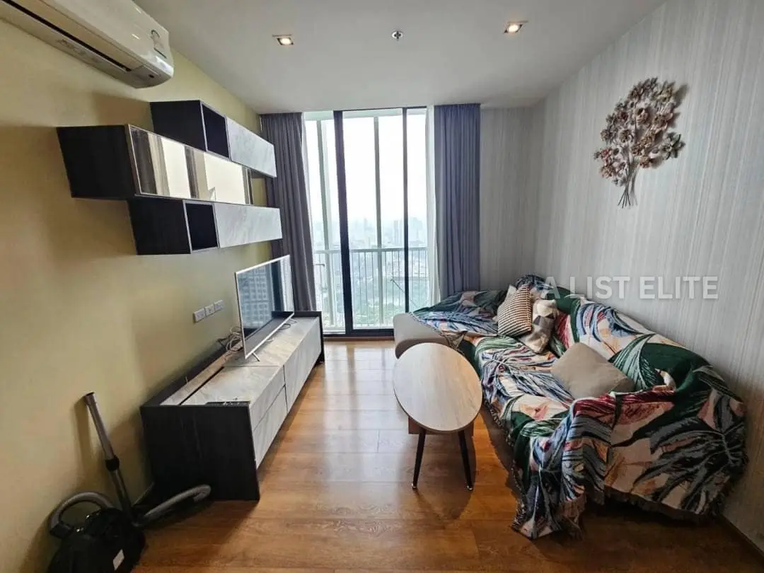 Park Origin Phrom Phong