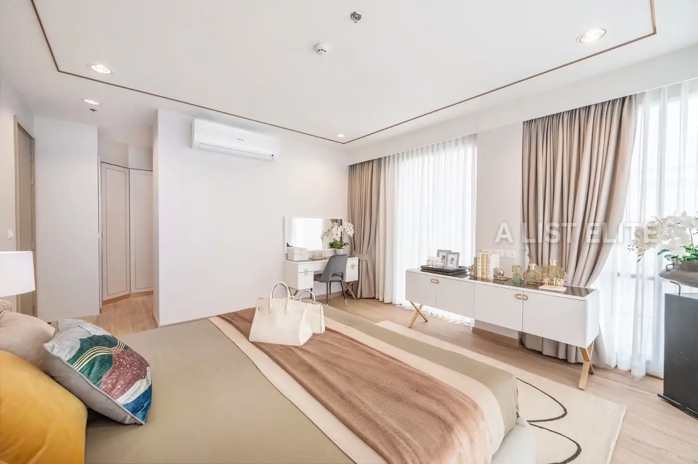 Sathorn 111