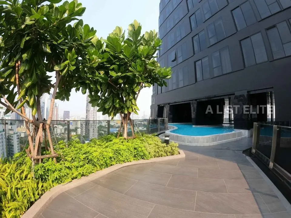 IDEO Q SUKHUMVIT 36